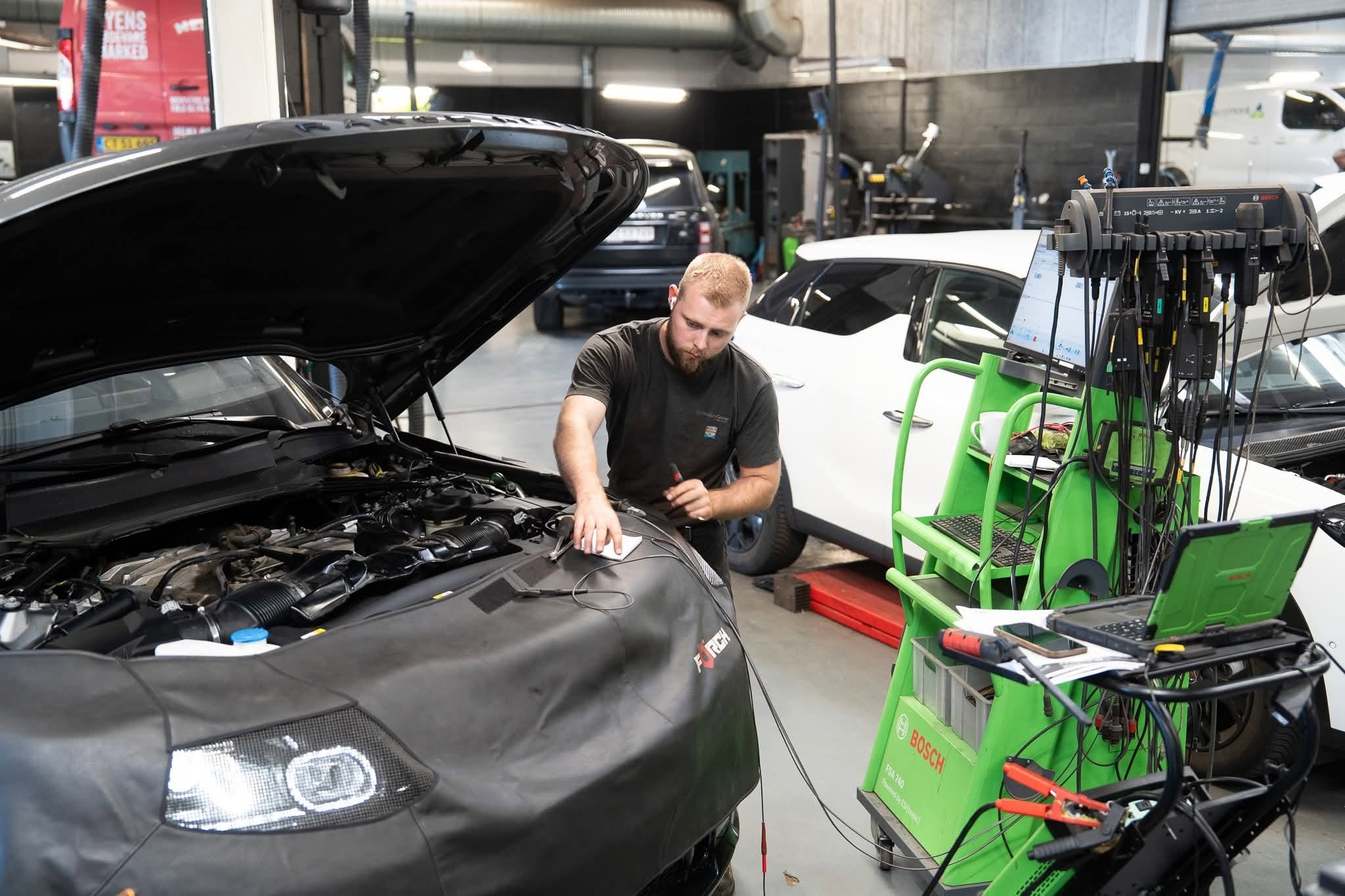 Batteriværksted hos Rodi's Autocenter