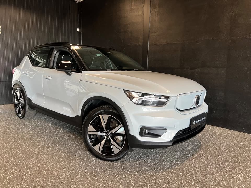 Hvid Volvo hos Rodi's Autocenter